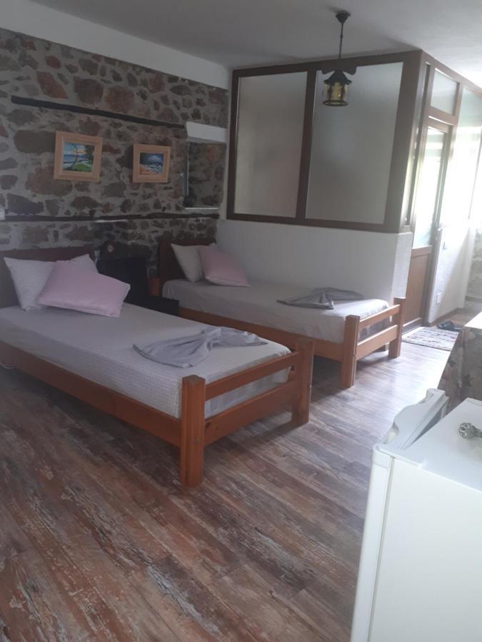 Nuci'S Home Glass Floor Tushemisht Exterior photo